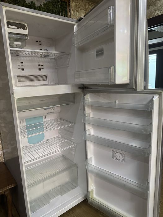 Холодильник Toshiba