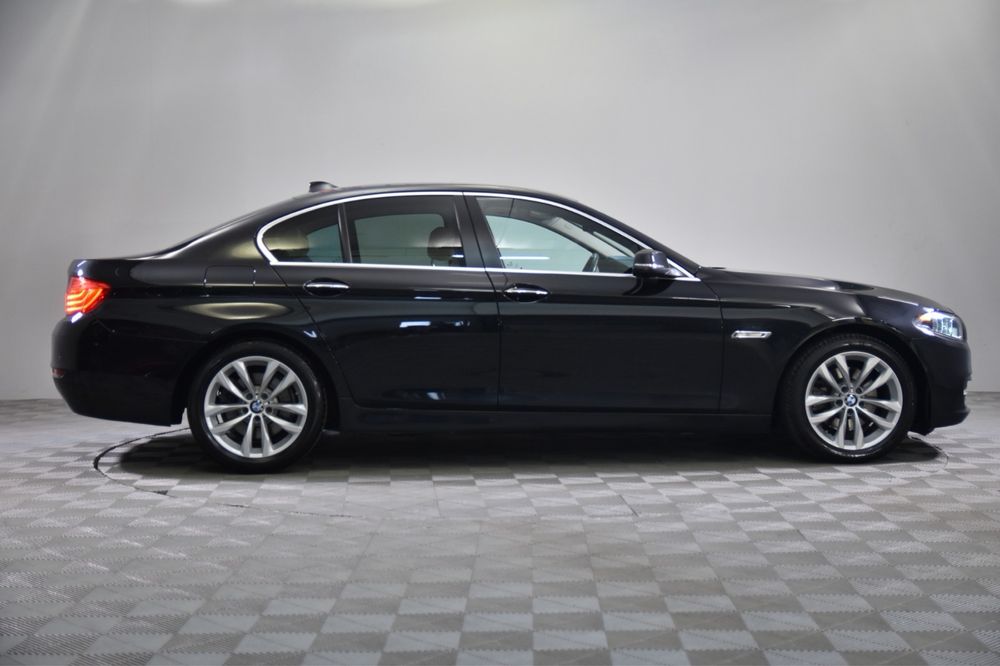 BMW 5 Series 2016 — imagine 26