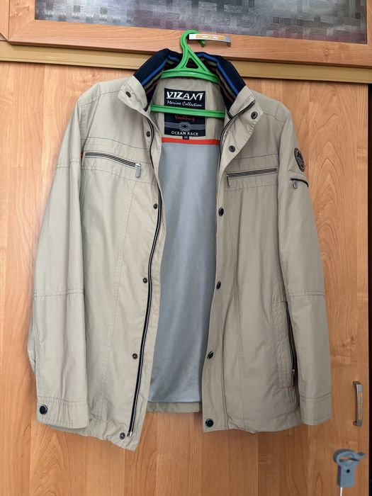 Ветровка куртка