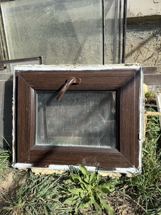 Пластиковое окно 620х500