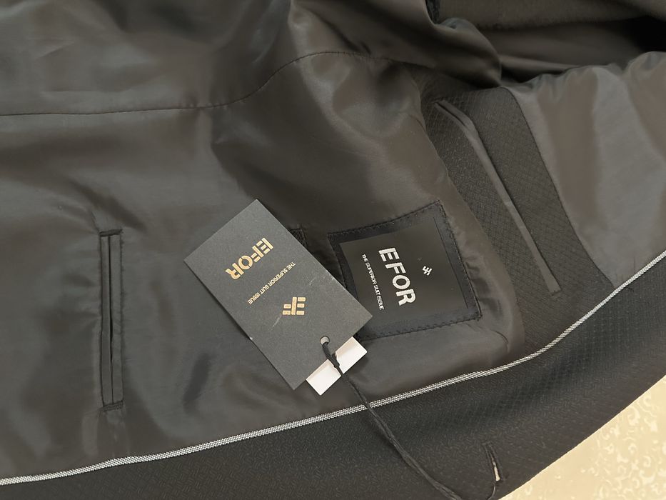 Костюм классический чёрный новый