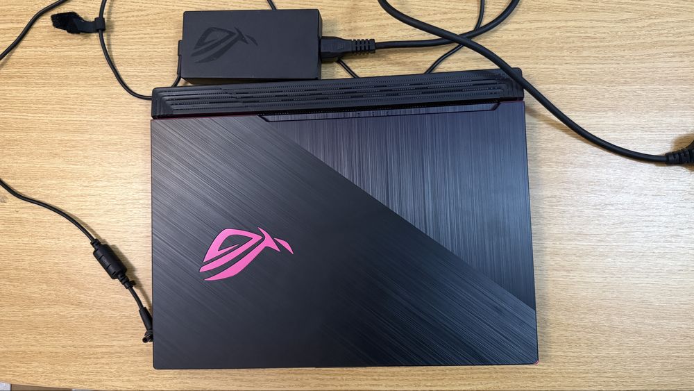 Laptop ASUS ROG Strix G15 G512Li