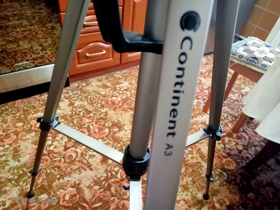 Штатив для фото видео