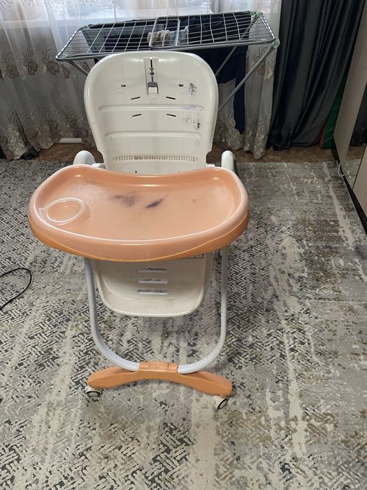 Отдам даром стульчик для кормления.