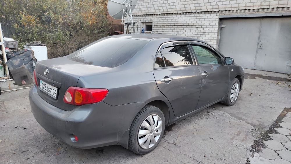 Тойота Королла 2008