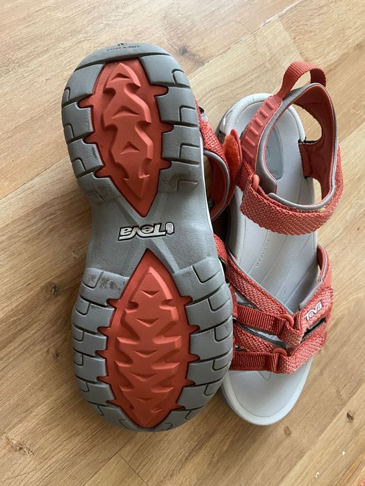 Teva сандали и Timberland балеринки