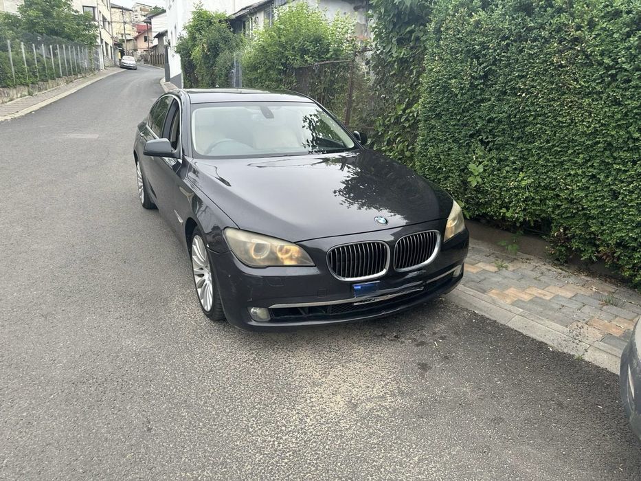 Dezmembrez BMW 730d F01 2010 3.0 N57D30A 5 butoane