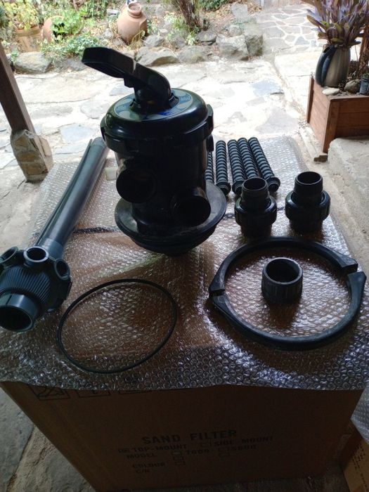 Части за пясочен филтър за басейна.