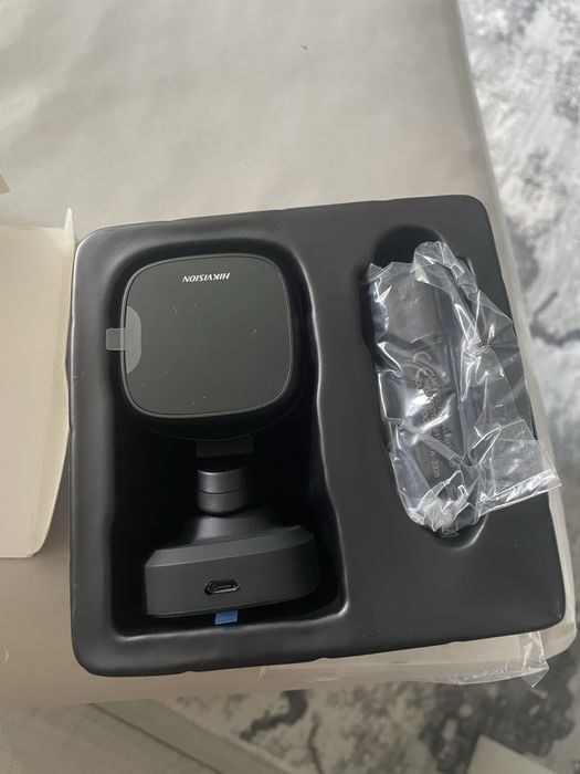 Видеорегистратор HIKVISION FHD F6 PRO 1600p, 130°/109°, GPS, WI-FI