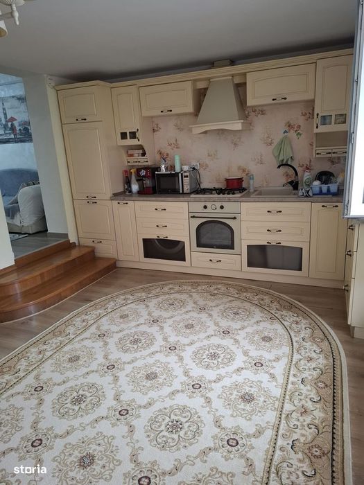 Apartament 3 camere Piata Mare