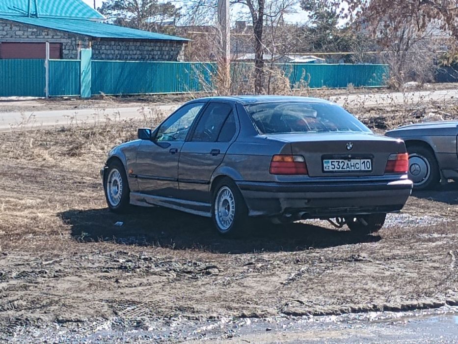 Продам колеса в сборе бмв е36 е34 диски резина