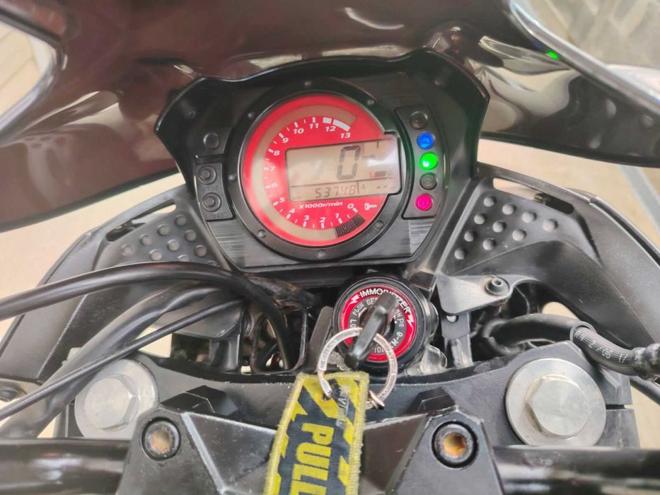 Kawasaki Z 750 на части