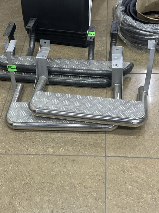 Хром подножки на газель 3х местку