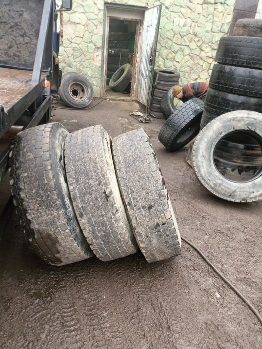 Продам шины размер  385.   65    22.5