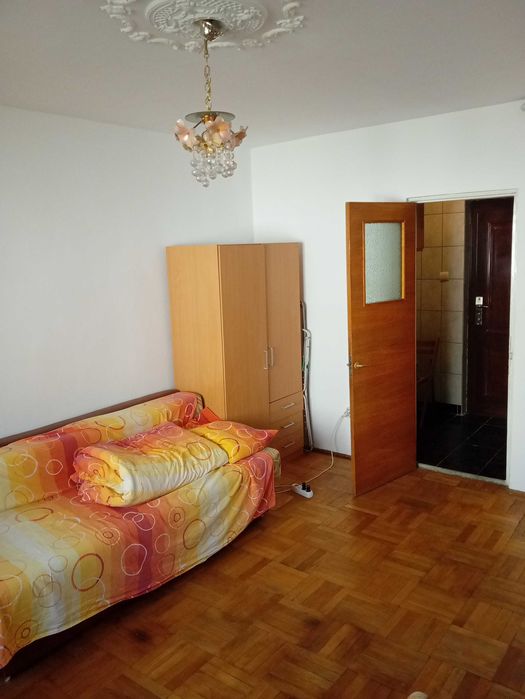 Vând garsoniera în Uzina 2