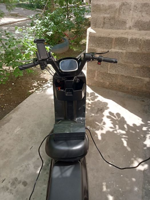 Skuter sotiladi tezligi 50 60