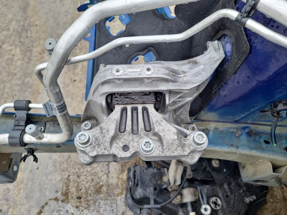 Tampon motor PEUGEOT 308 II GT-Line [Fabr 2019-2021] OEM 1.5 HDi YHZ 9