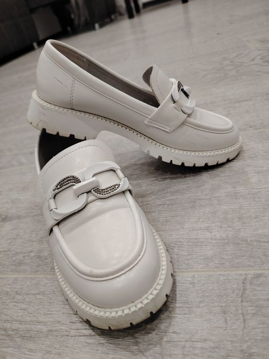 Школьные туфли для девочки