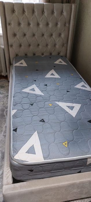 Продам кровать