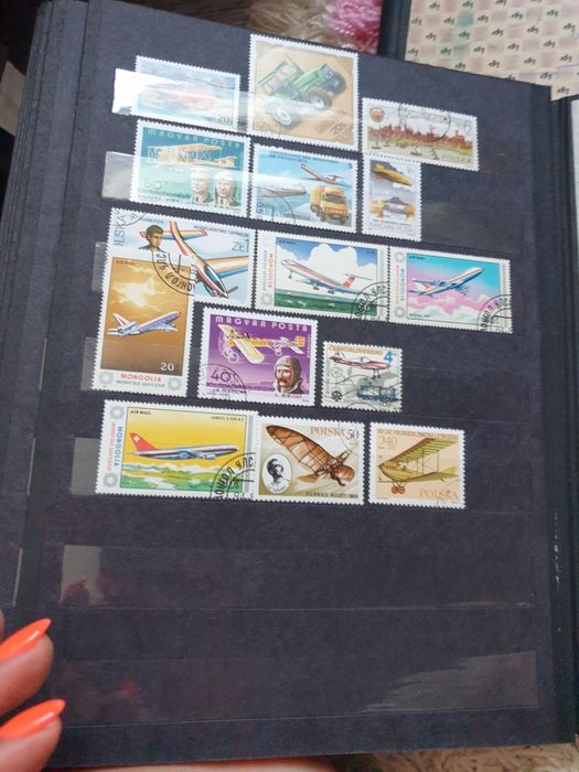 Продавам класьор с марки.