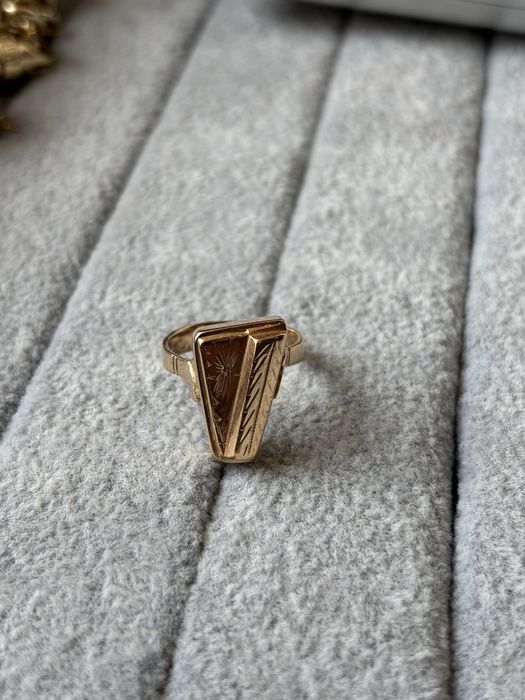 Златен Пръстен пиано 4.68гр 14к(585) 52размер