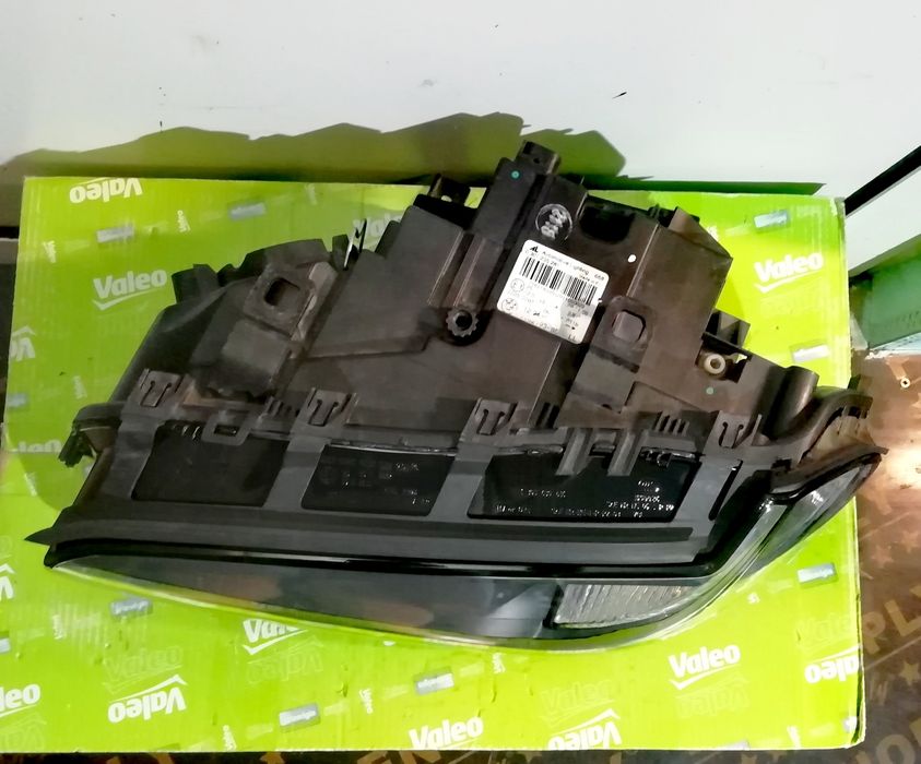 Фар Фарове за БМВ Х3 Е83 / BMW X3 E83 Dynamic - Xenon Facelift.