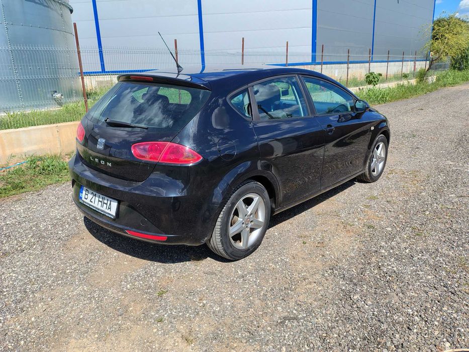 SEAT Leon 2012 — imagine 3