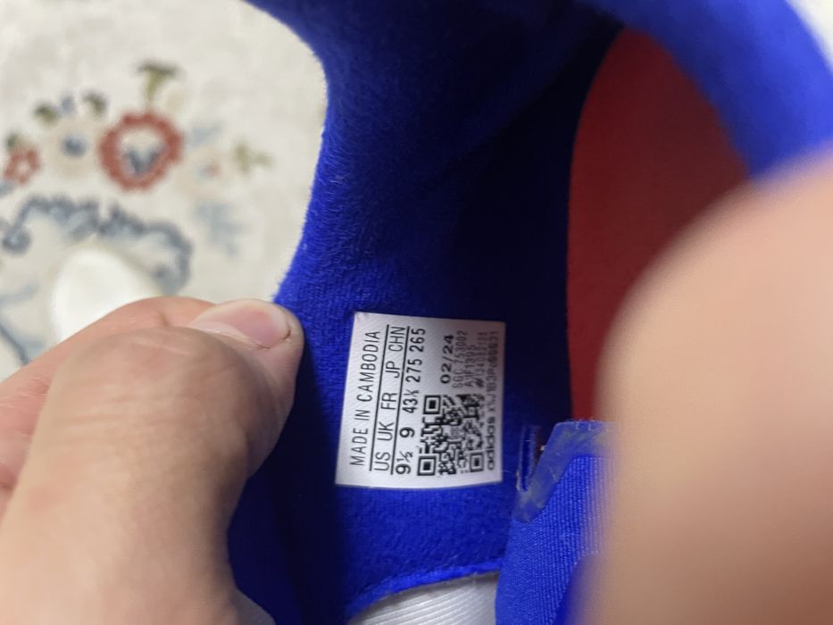 Продам футзалки Адидас оригинал