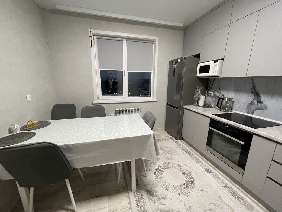 Продам 2шку на ул Базовая 2/3