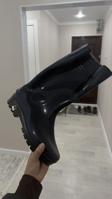 Резиновые сапоги новые