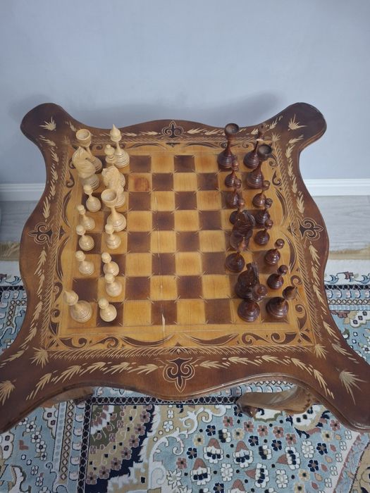 Шахматны стол ручной