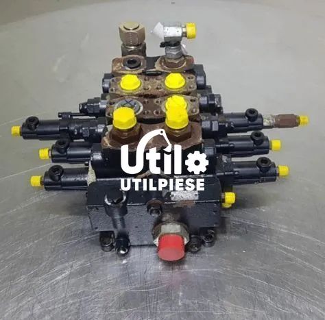Distribuitor hidraulic Komatsu WA320-3 WA320-5 WA380-3 WA400-3