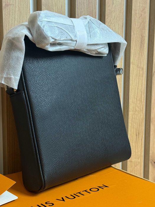 Мъжка чанта Louis Vuitton