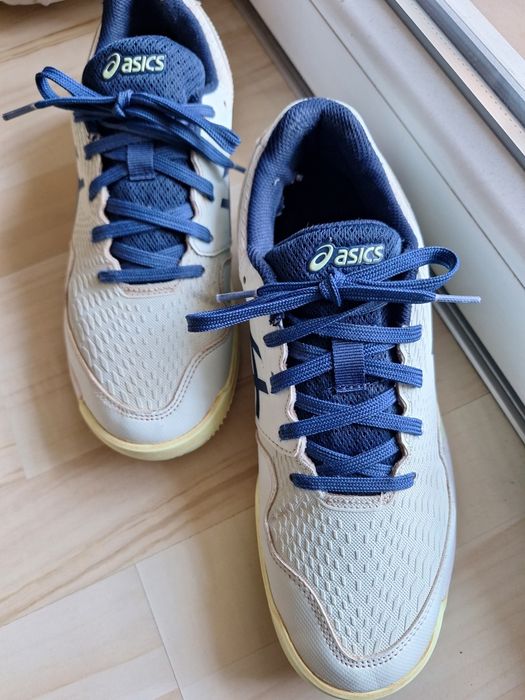 Тенис обувки за клей на Asics