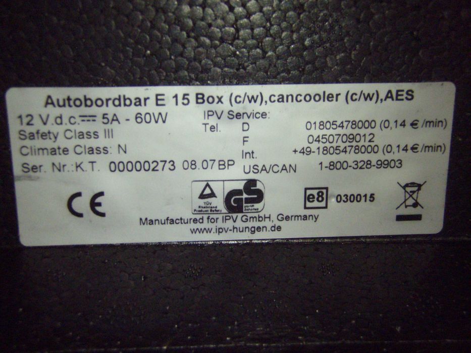 Cotiera frigorifica auto cu suport de pahar Autoboardbar E15