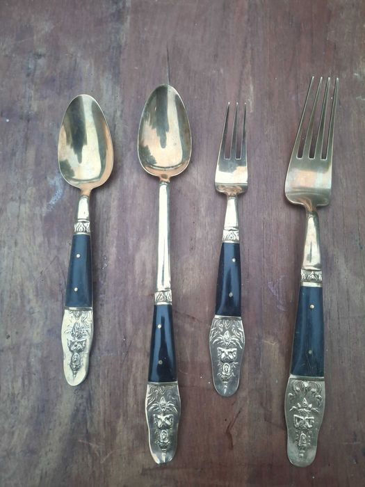 Бронзов голям антикварен сервиз