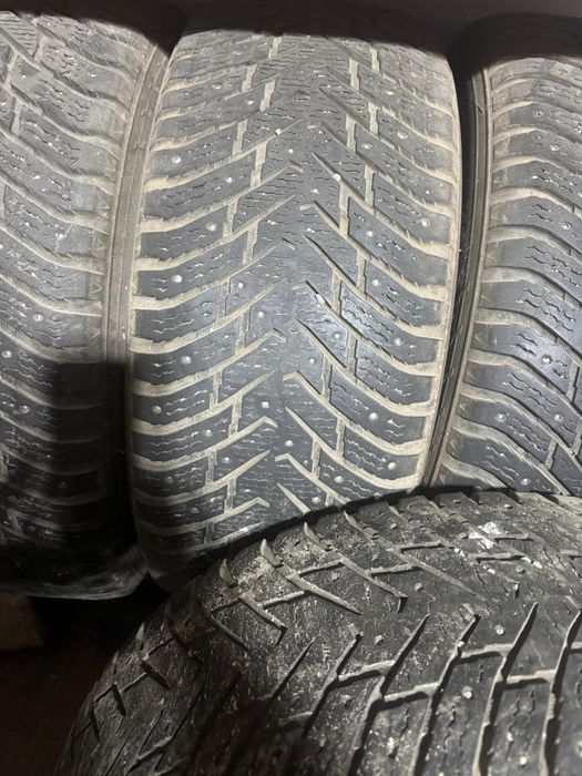 Зимная резина 285/60/18