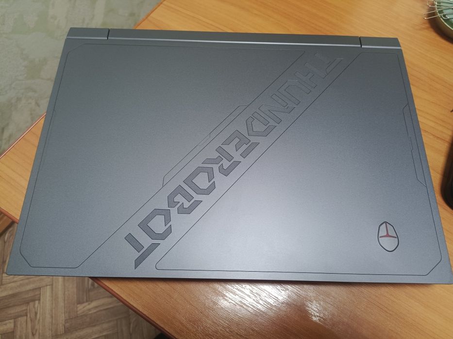 Продам игровой ноутбук ThundeRobot