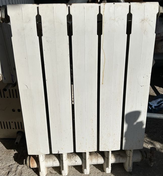 Камина с водна риза прити със помпата и 6 броя радиатори и юпиес