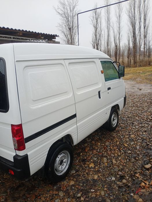 Дамас Ван сотилади