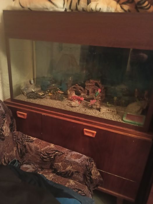 Продам Савой аквариум 200л