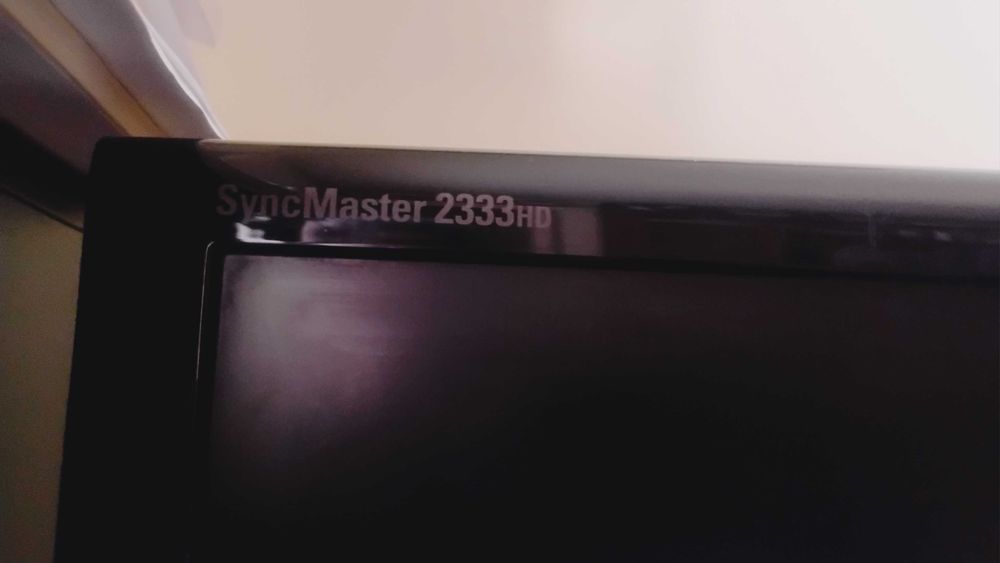 Телевизор/монитор Samsung SyncMaster 2333HD