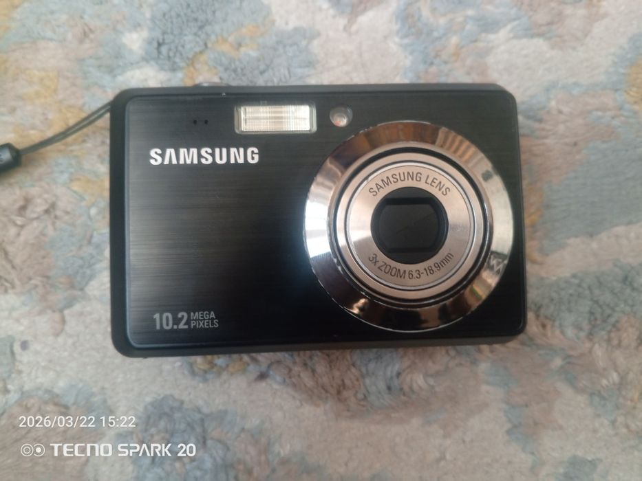 Продам Samsung ES55 без зарядки