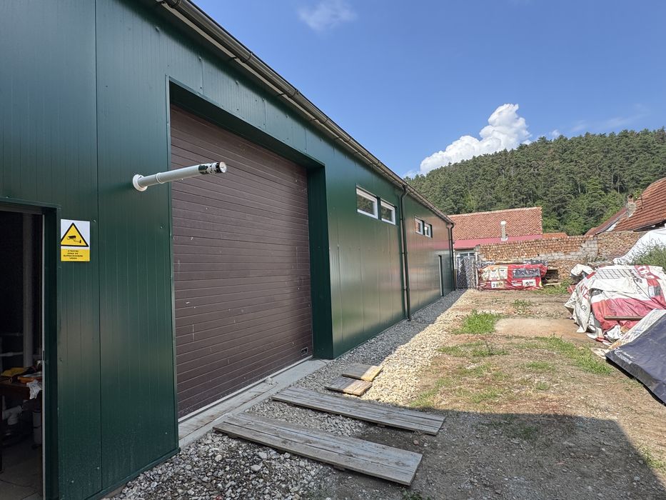 Hală și clădire de birouri în Teliu spațiu comercial