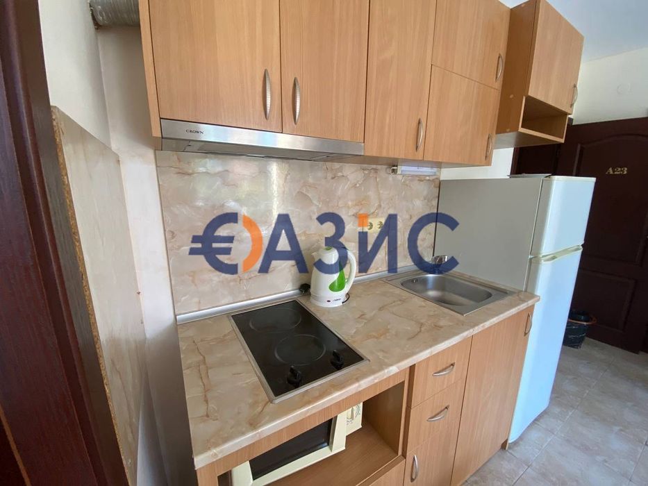 Продава се Тристаен апартамент в к.к. Слънчев бряг - 87 кв.м за 680 €/кв.м - Снимка #4