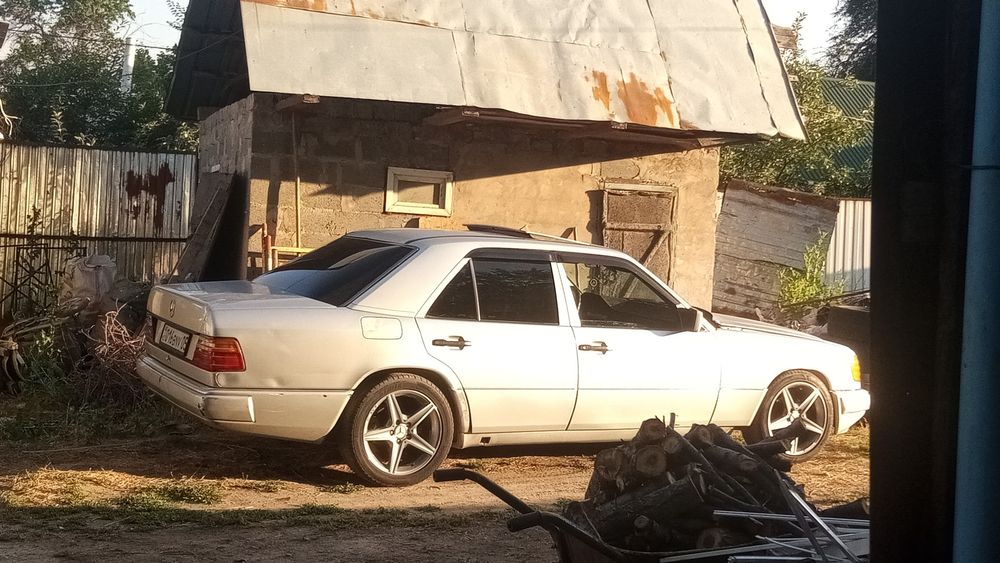 Продам Мерседес 124 9.10 состояние