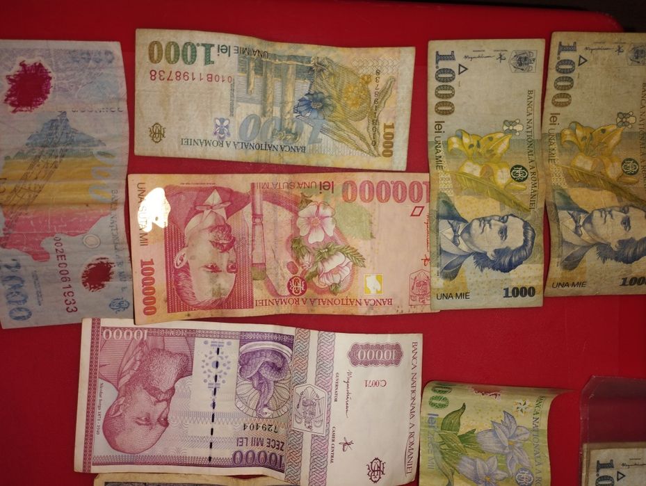 Vând Colecție personală