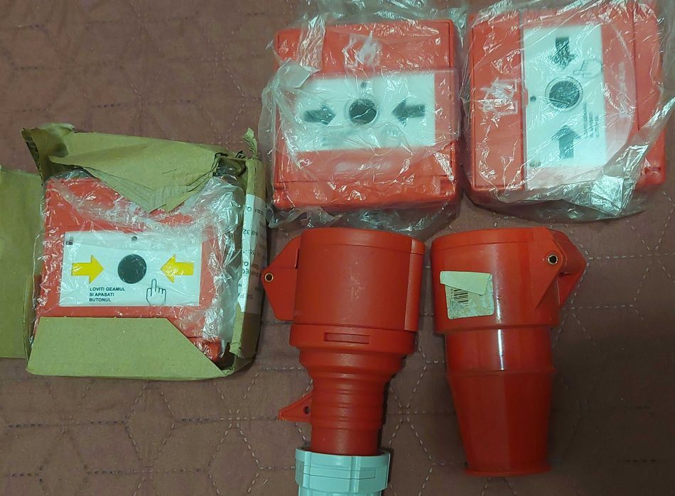 Alarma de incendiu manuala, Polon-Alfa Priza trifazata 16A