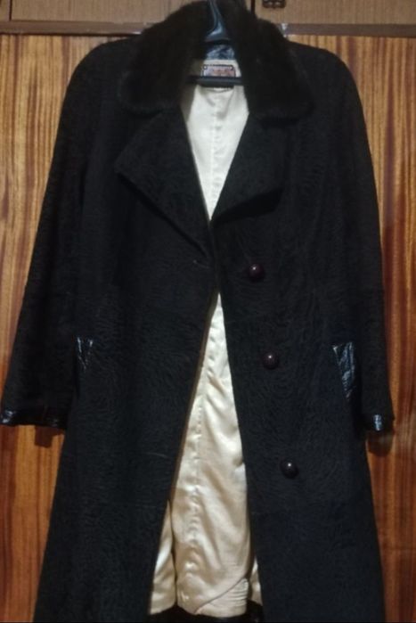 Продам пальто в отличном состоянии