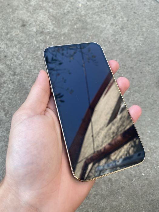 Vand iphone 12 pro pentru piese